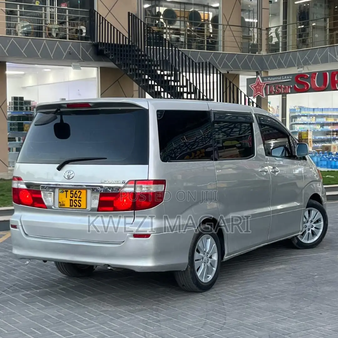 Toyota Alphard 2004 Silver