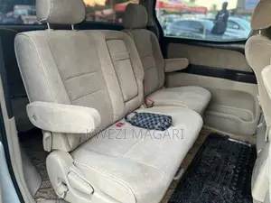 Toyota Alphard 2004 Silver