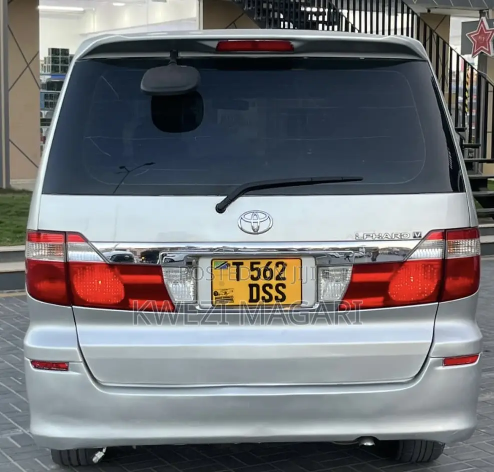 Toyota Alphard 2004 Silver