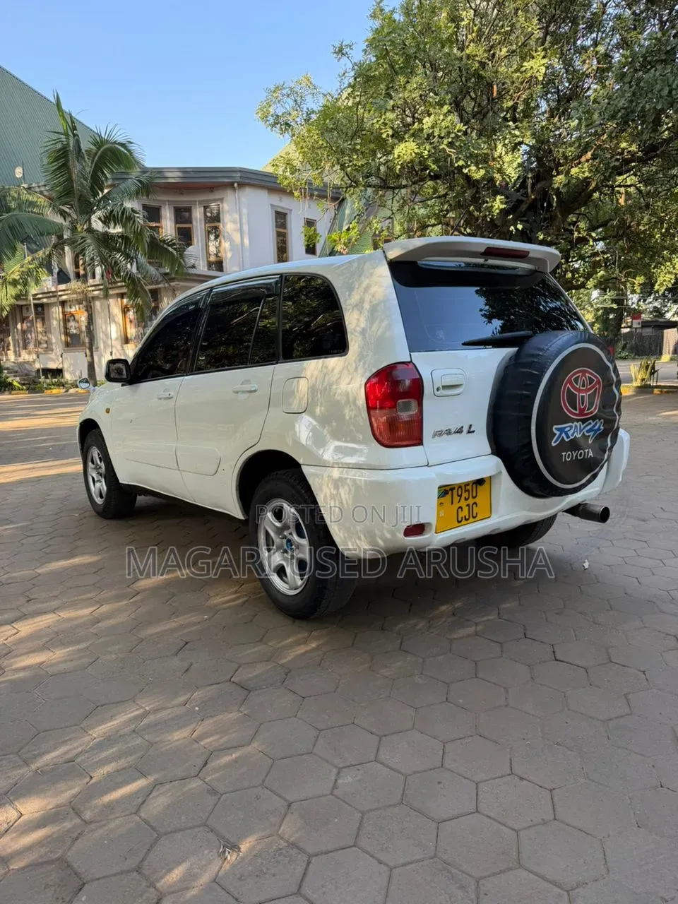 Toyota RAV4 2002 White