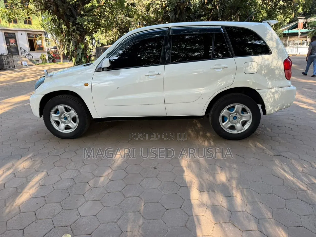 Toyota RAV4 2002 White