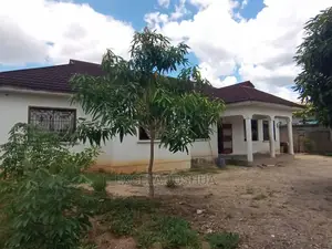 Nyumba Inauzwa, Ipo Mbagara Nzasa. Pia Ina Frame 8