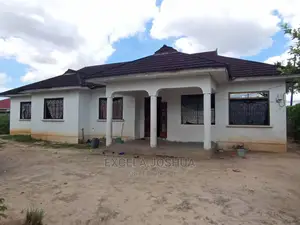 Nyumba Inauzwa, Ipo Mbagara Nzasa. Pia Ina Frame 8