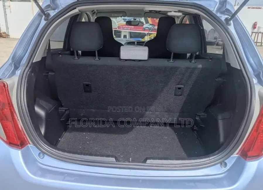 Toyota Vitz 2014 Blue