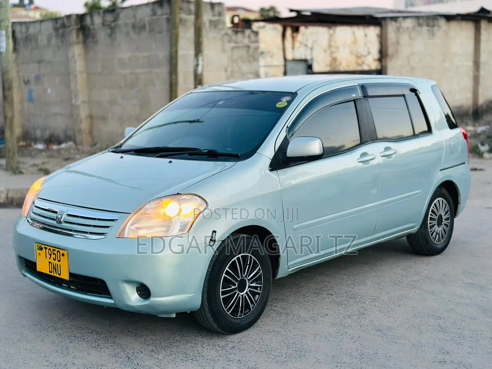 Toyota Raum 2007 Silver