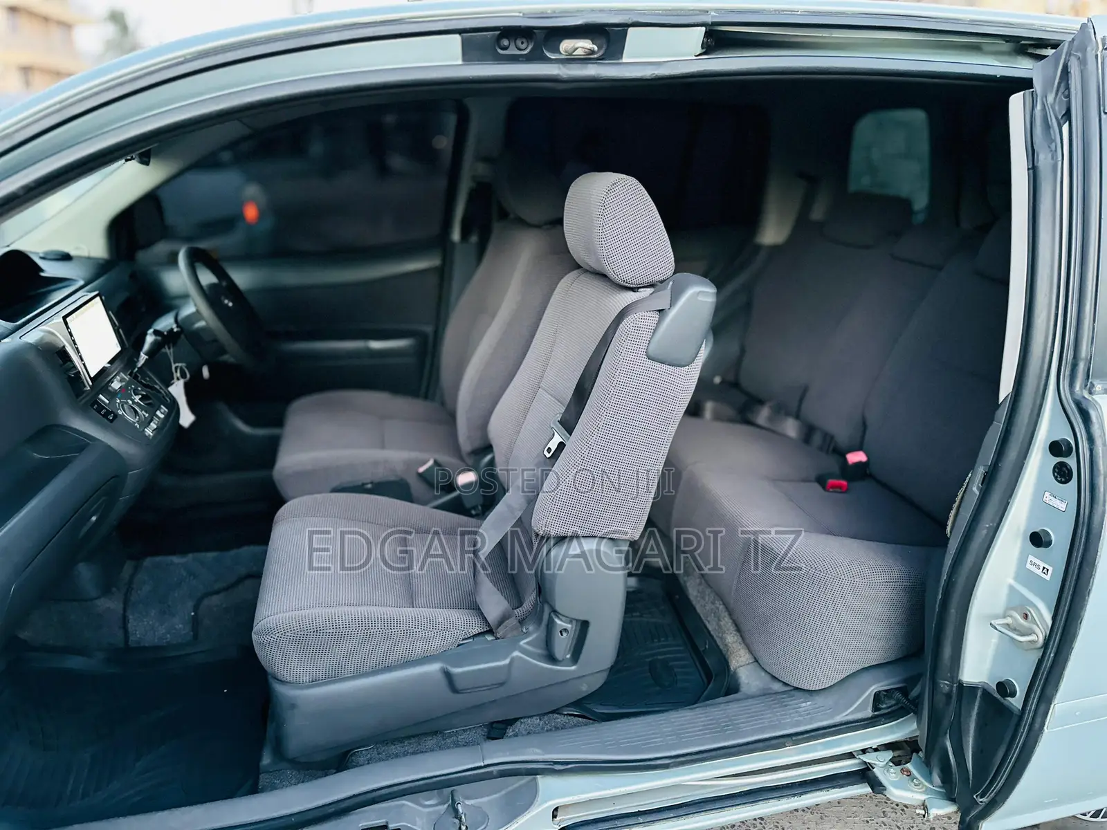 Toyota Raum 2007 Silver