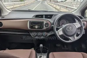 Toyota Vitz 2012 Burgundy