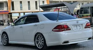 Toyota Crown 2009 White