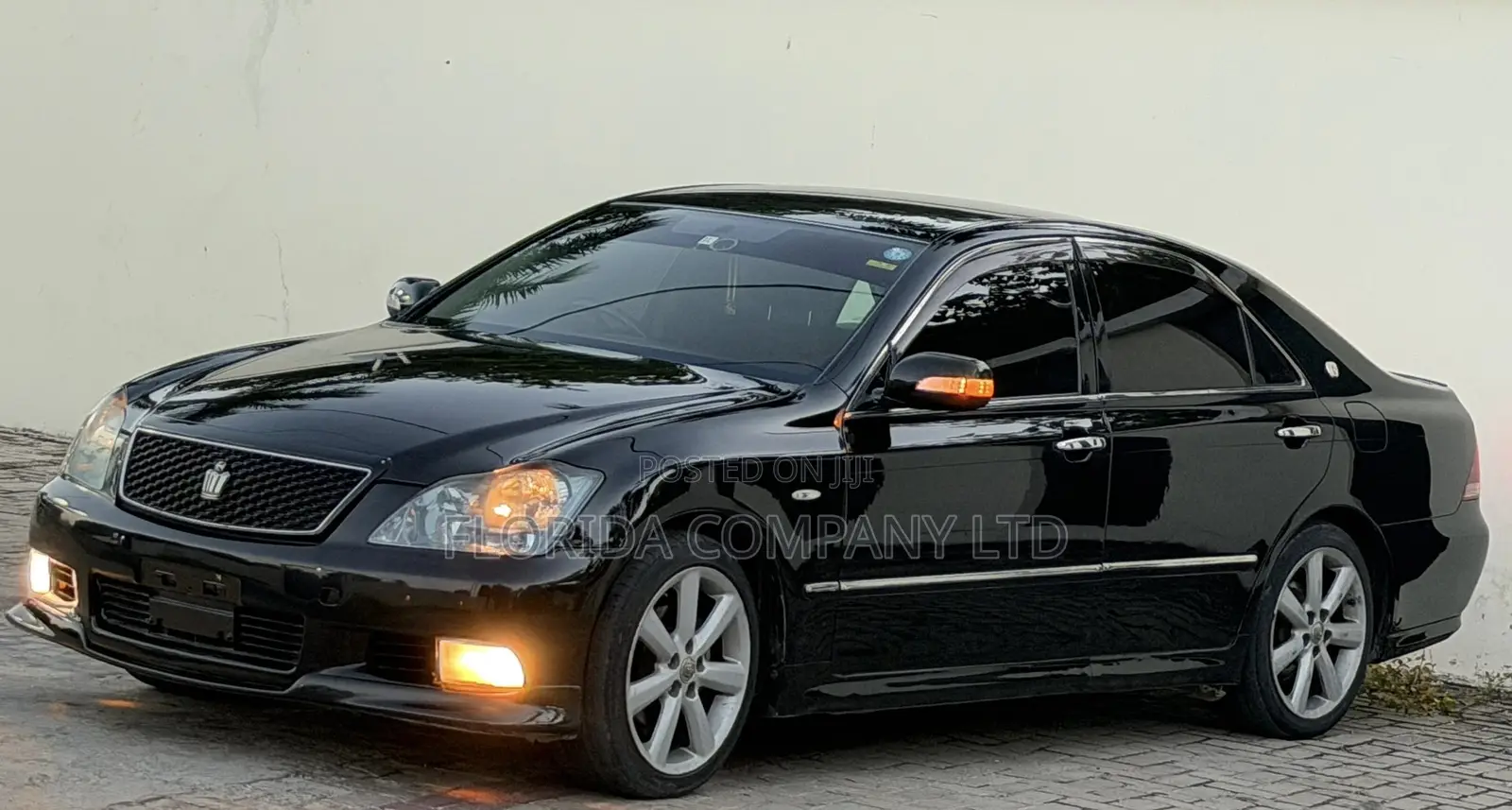 Toyota Crown Royale 2005