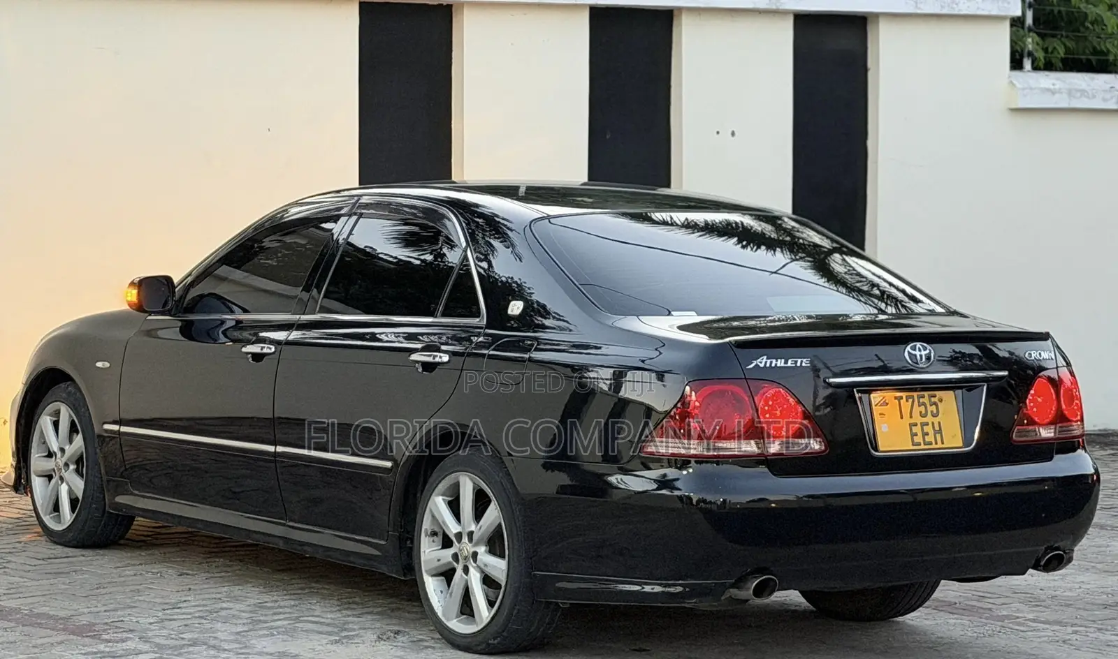 Toyota Crown Royale 2005