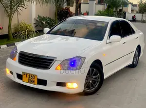 Toyota Crown 2007 White