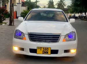 Toyota Crown 2007 White