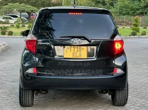 Toyota Ractis 2011 Black