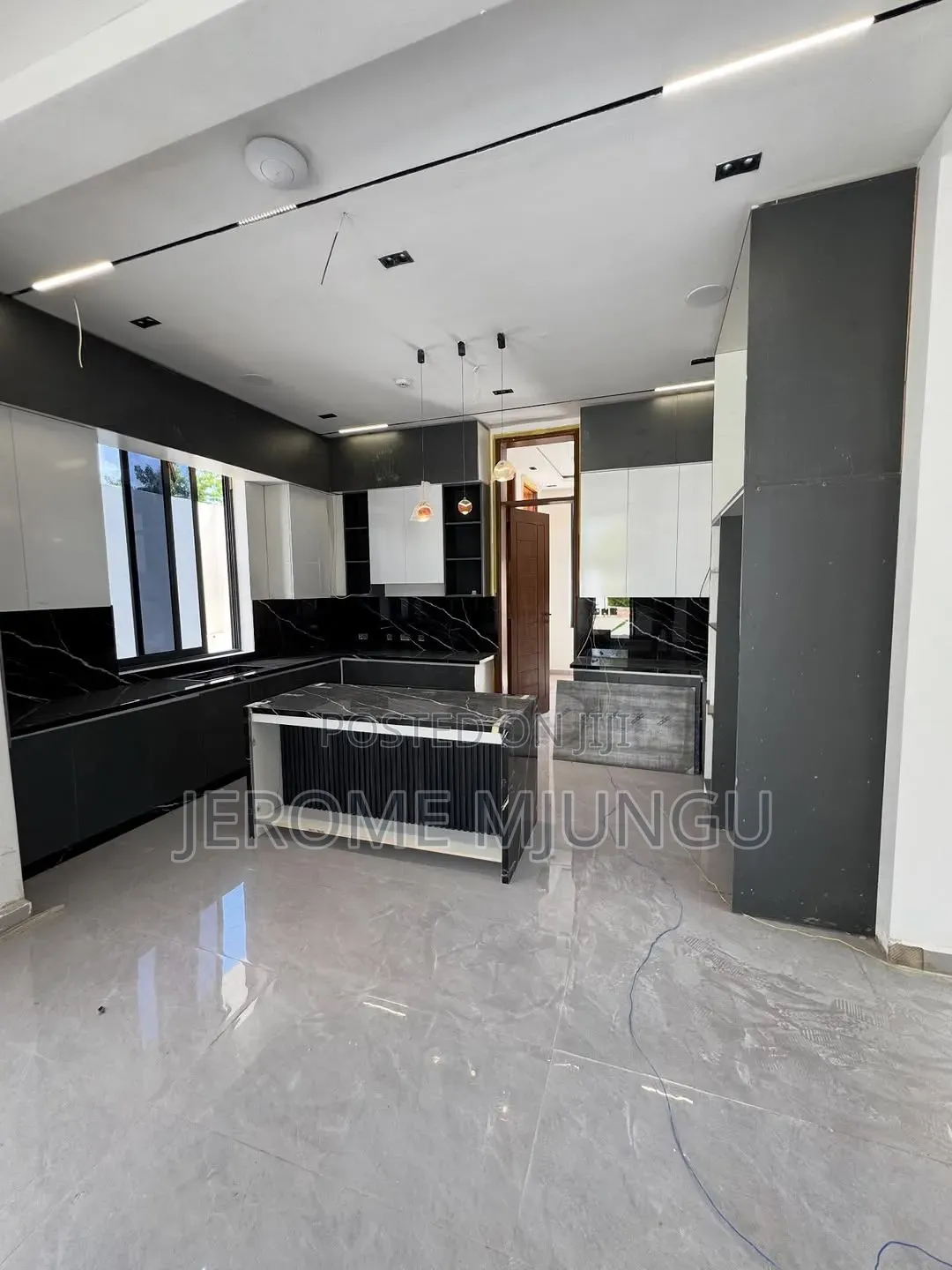 4bdrm House in Goba for sale