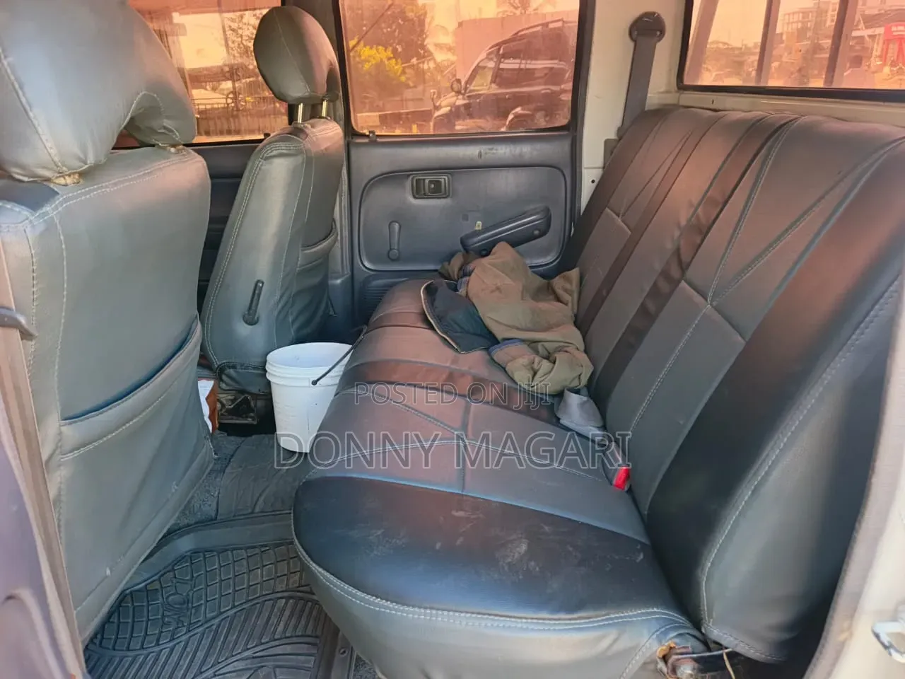 Toyota Hilux 2003 White