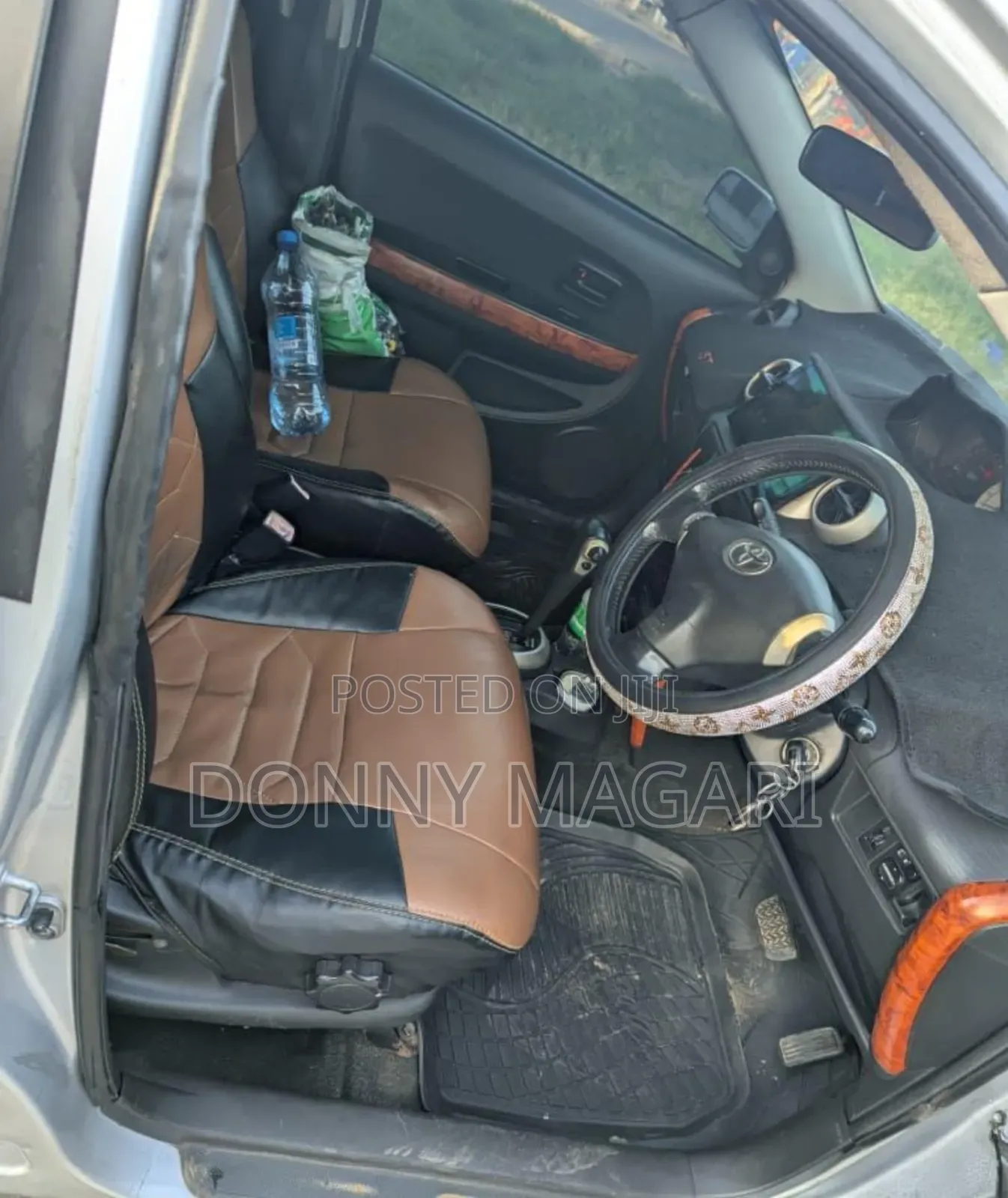 Toyota IST 2004 Silver