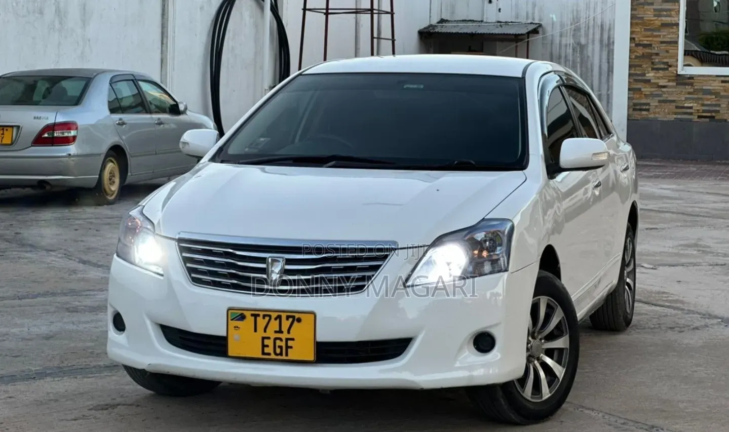 Toyota Premio 2009 White