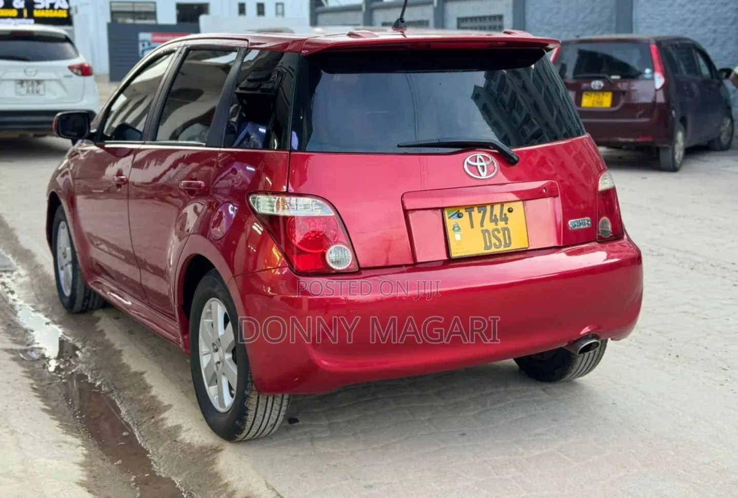Toyota IST 2006 Red