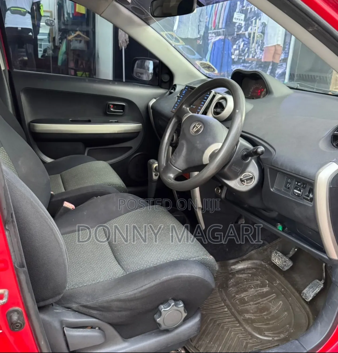 Toyota IST 2006 Red