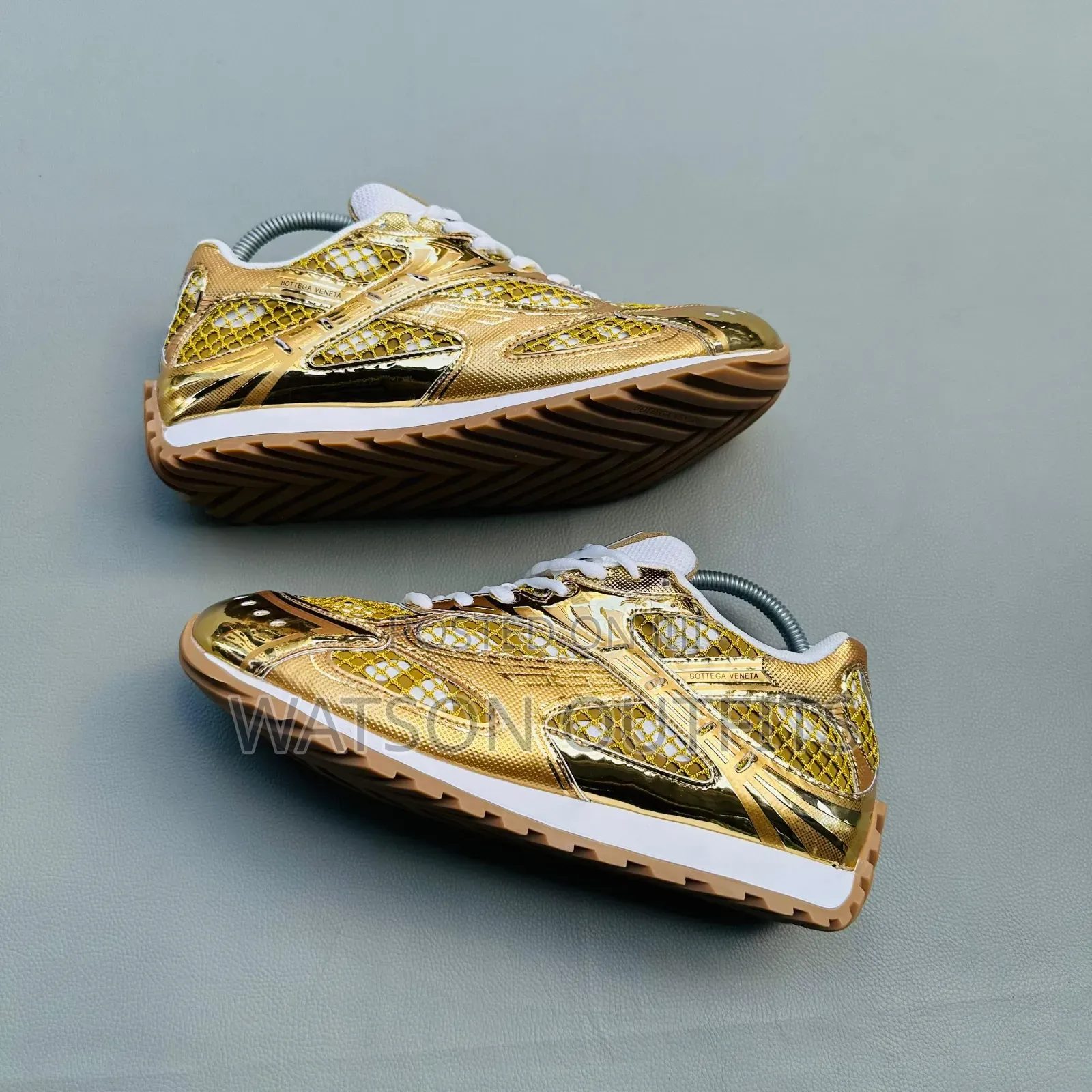 Men's New and Original Leather Shoes or Sneakers Bottega Veneta Brand