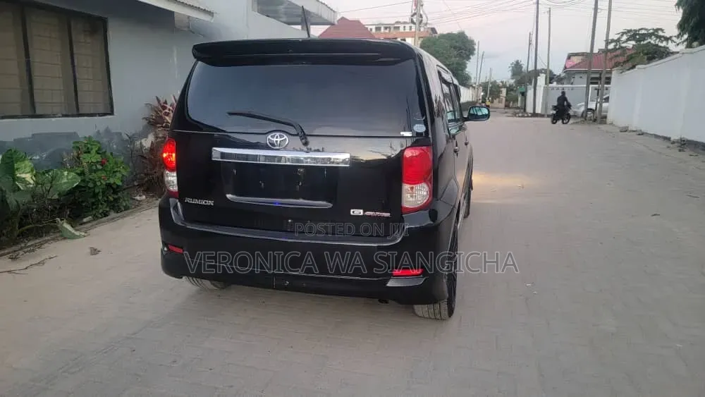 Toyota Rumion 1.5 FWD 2021 Black
