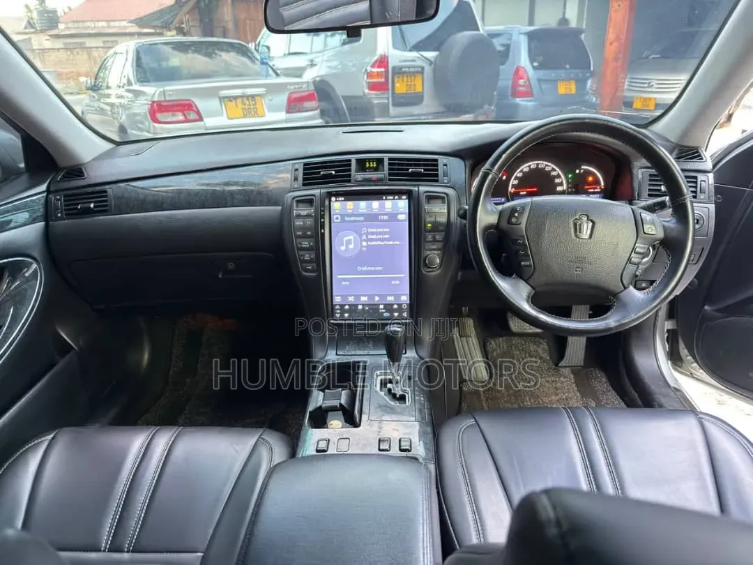 Toyota Crown 2004 Silver