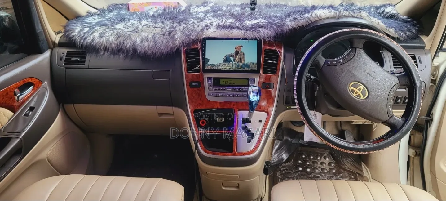 Toyota Alphard 2006 White
