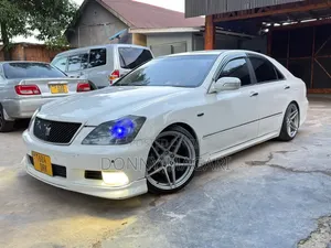 Toyota Crown 2006 White