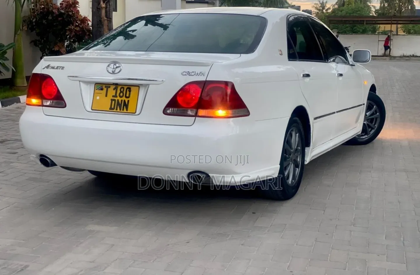 Toyota Crown 2006 White