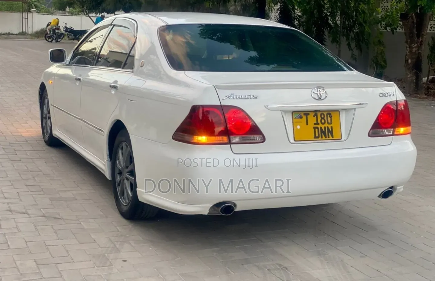 Toyota Crown 2006 White
