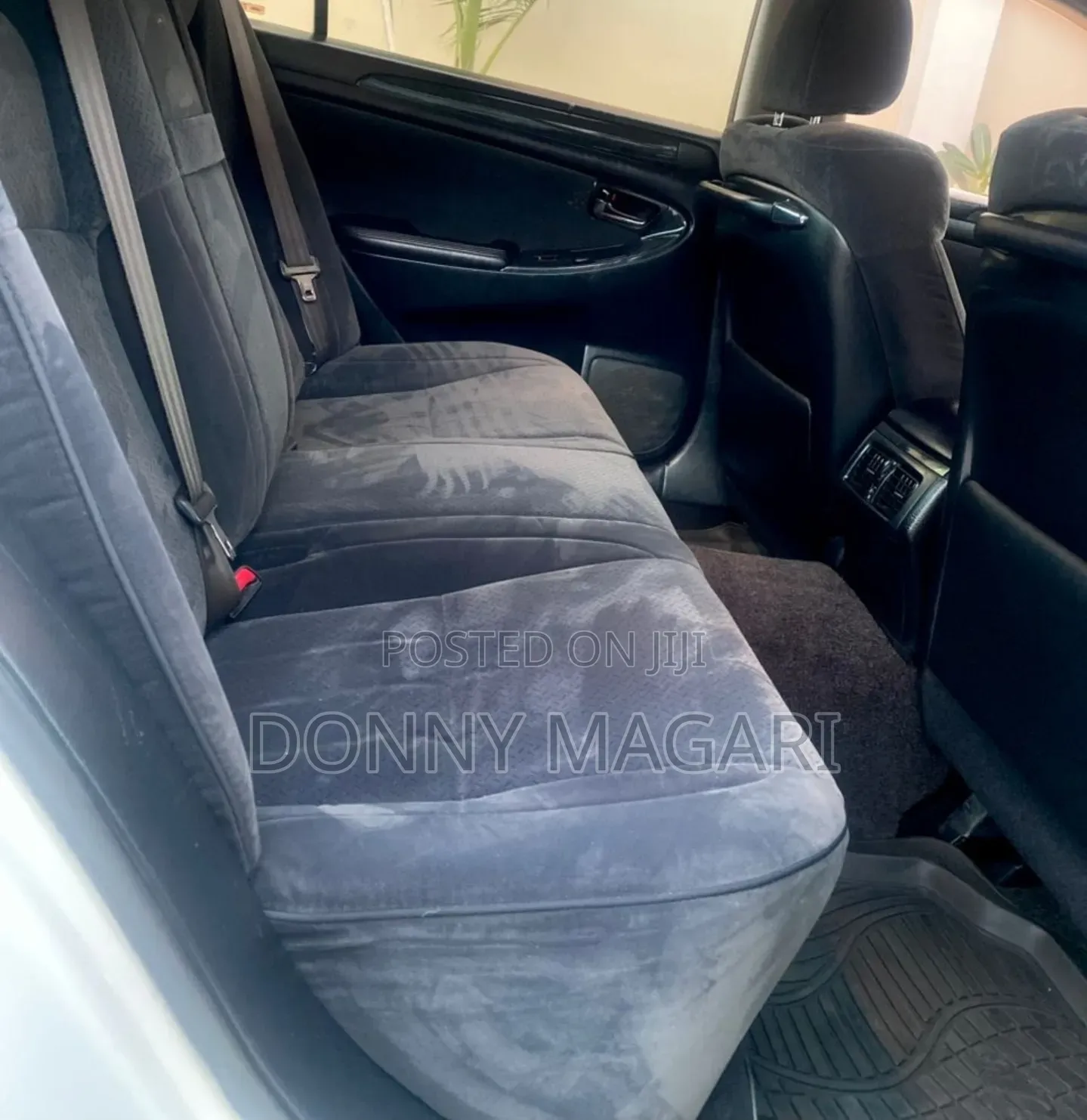Toyota Crown 2006 White