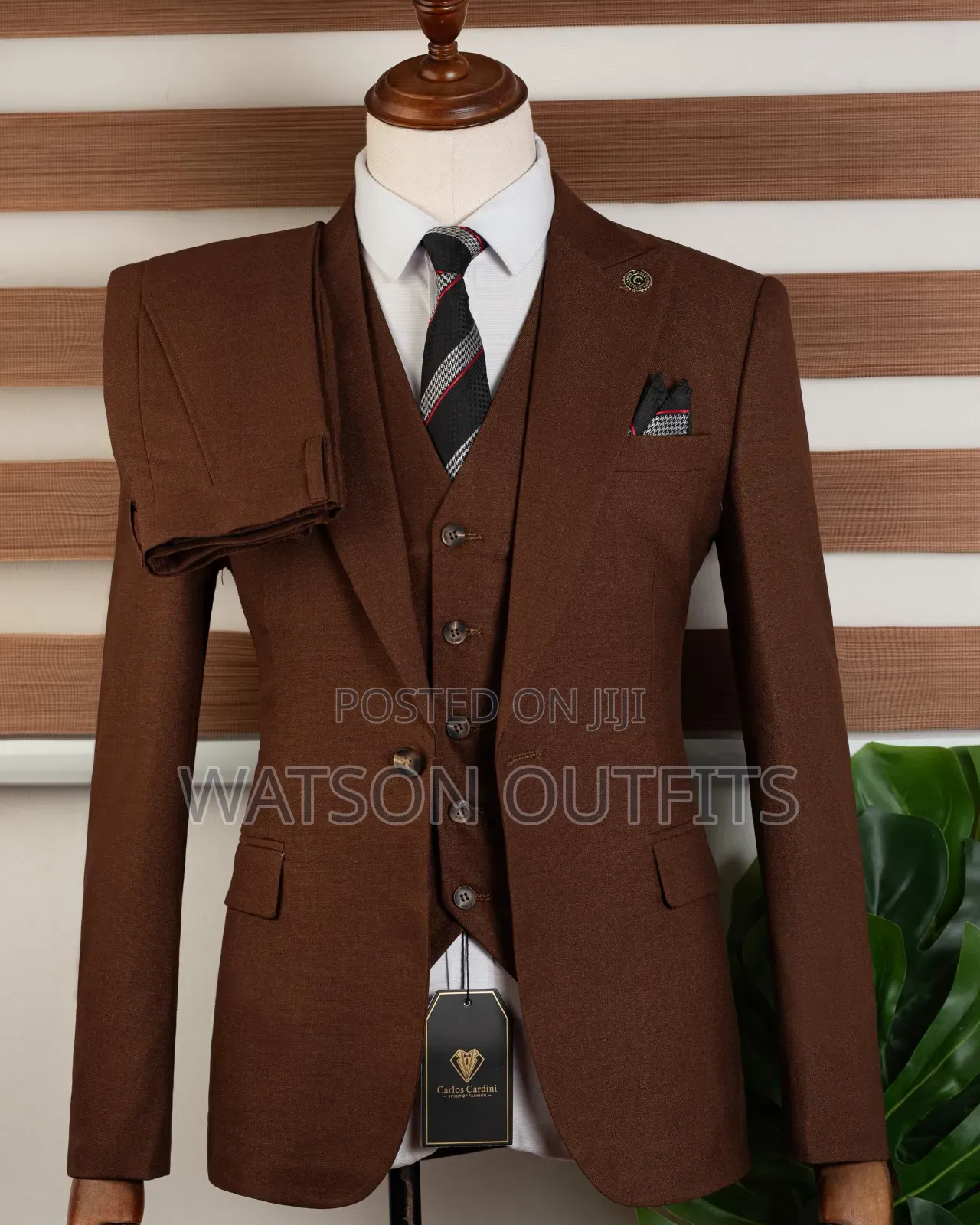 Men's Suits Original and New Carlos Cardini Brand Materials Best Nice