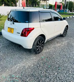 Toyota IST 2005 White