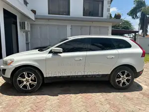 Volvo XC60 2012 White