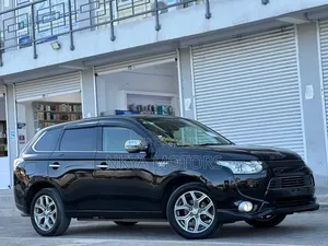 Mitsubishi Outlander 2016 Black