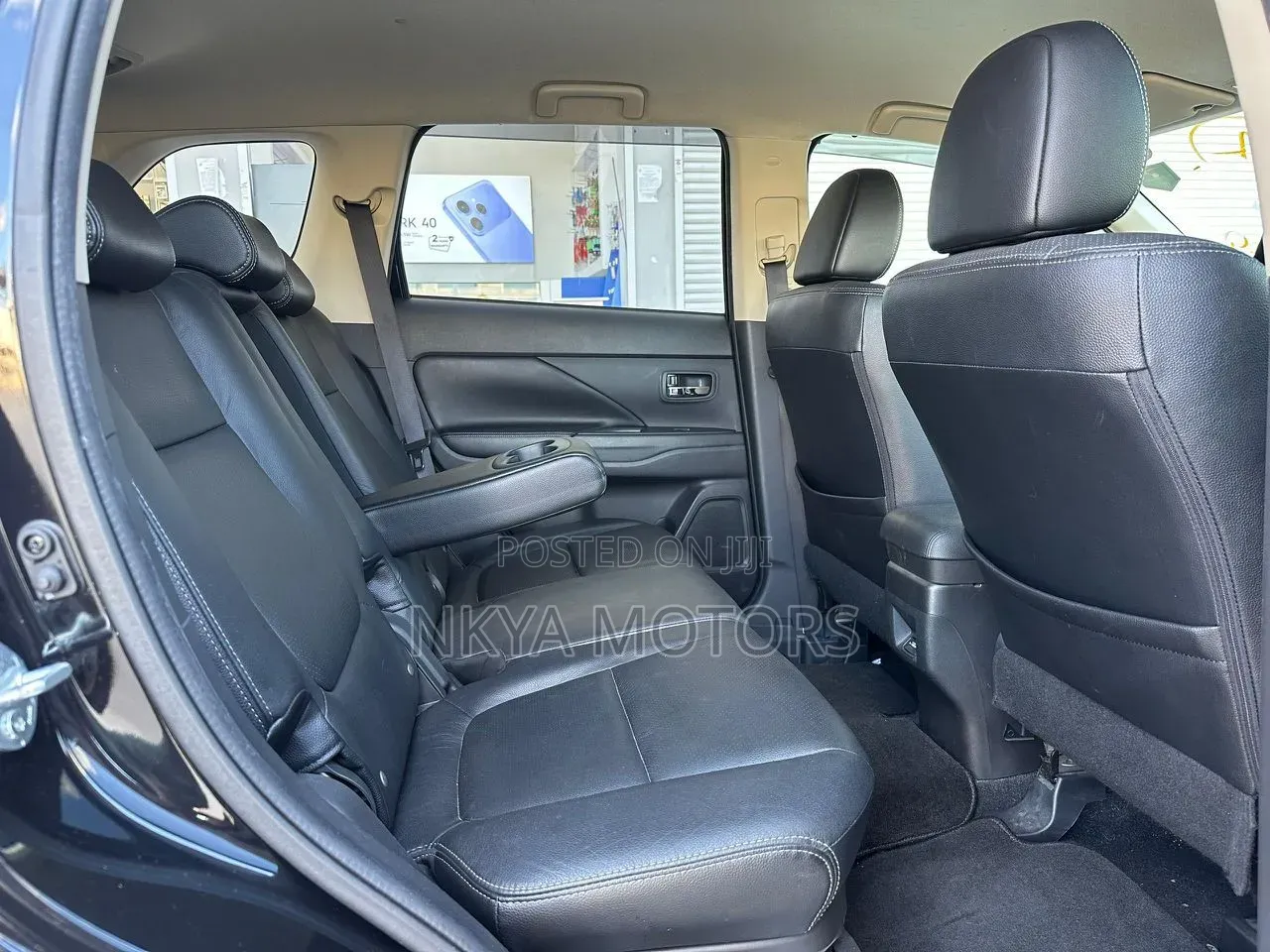 Mitsubishi Outlander 2016 Black
