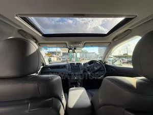 Toyota Crown 2009 White