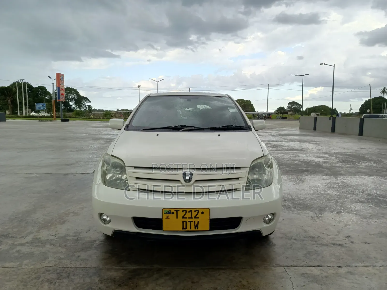 Toyota IST 2004 Pearl