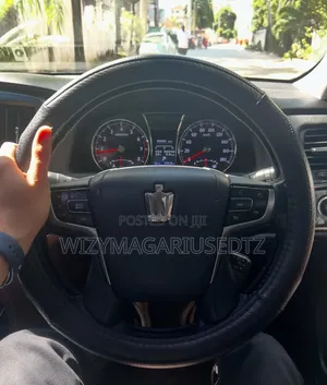 Toyota Crown 2014 Pearl