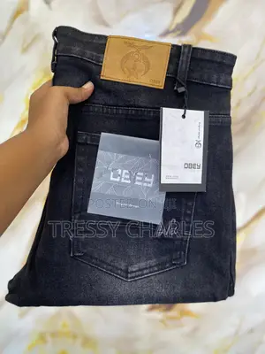 Jeans Kali Na Bei Poa
