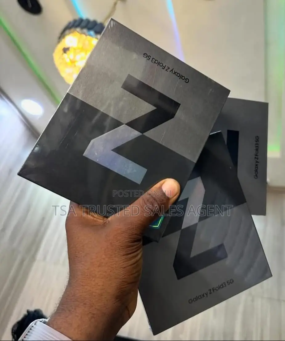 New Samsung Galaxy Z Fold 3 256 GB Black