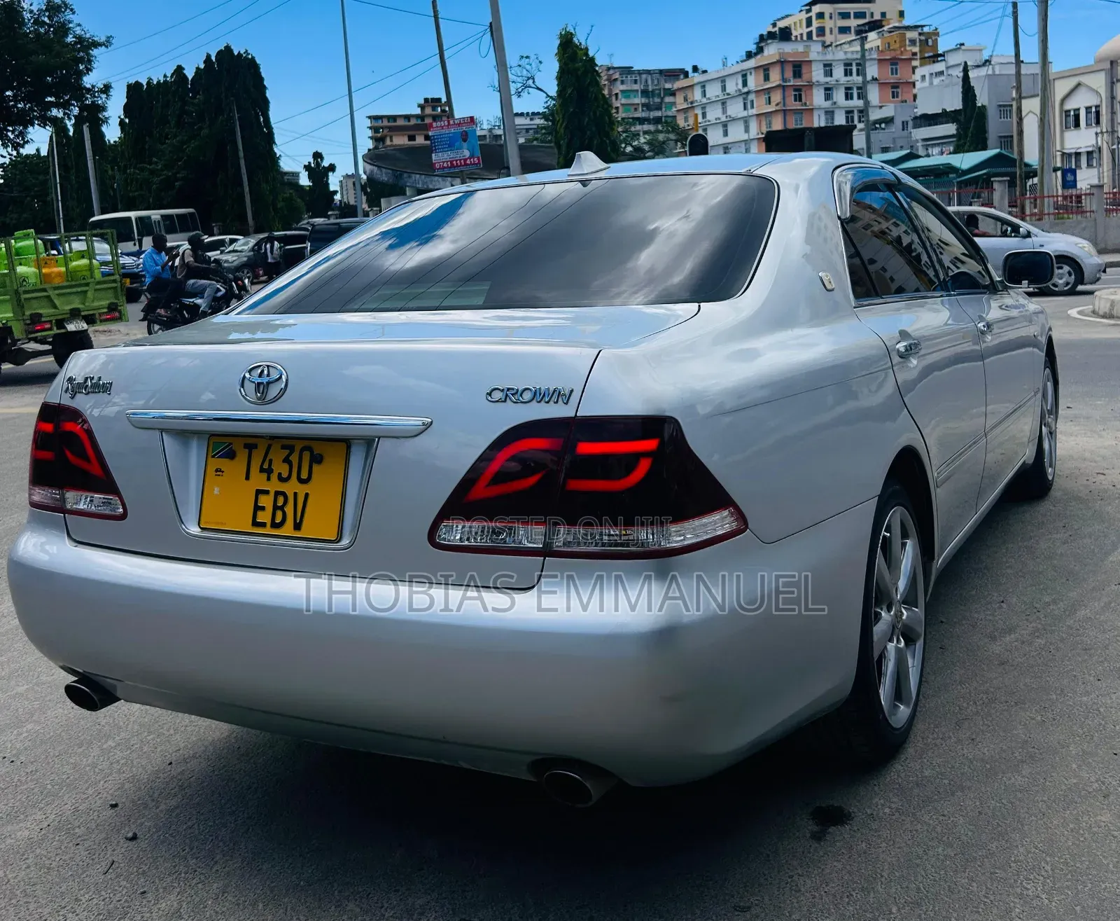 Toyota Crown 2004 Silver