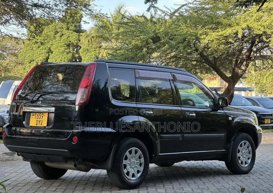 Nissan X-Trail 2005 Black