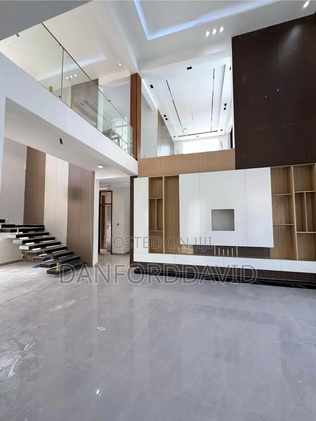 5bdrm House in Kahwa Real Estate, Goba for sale