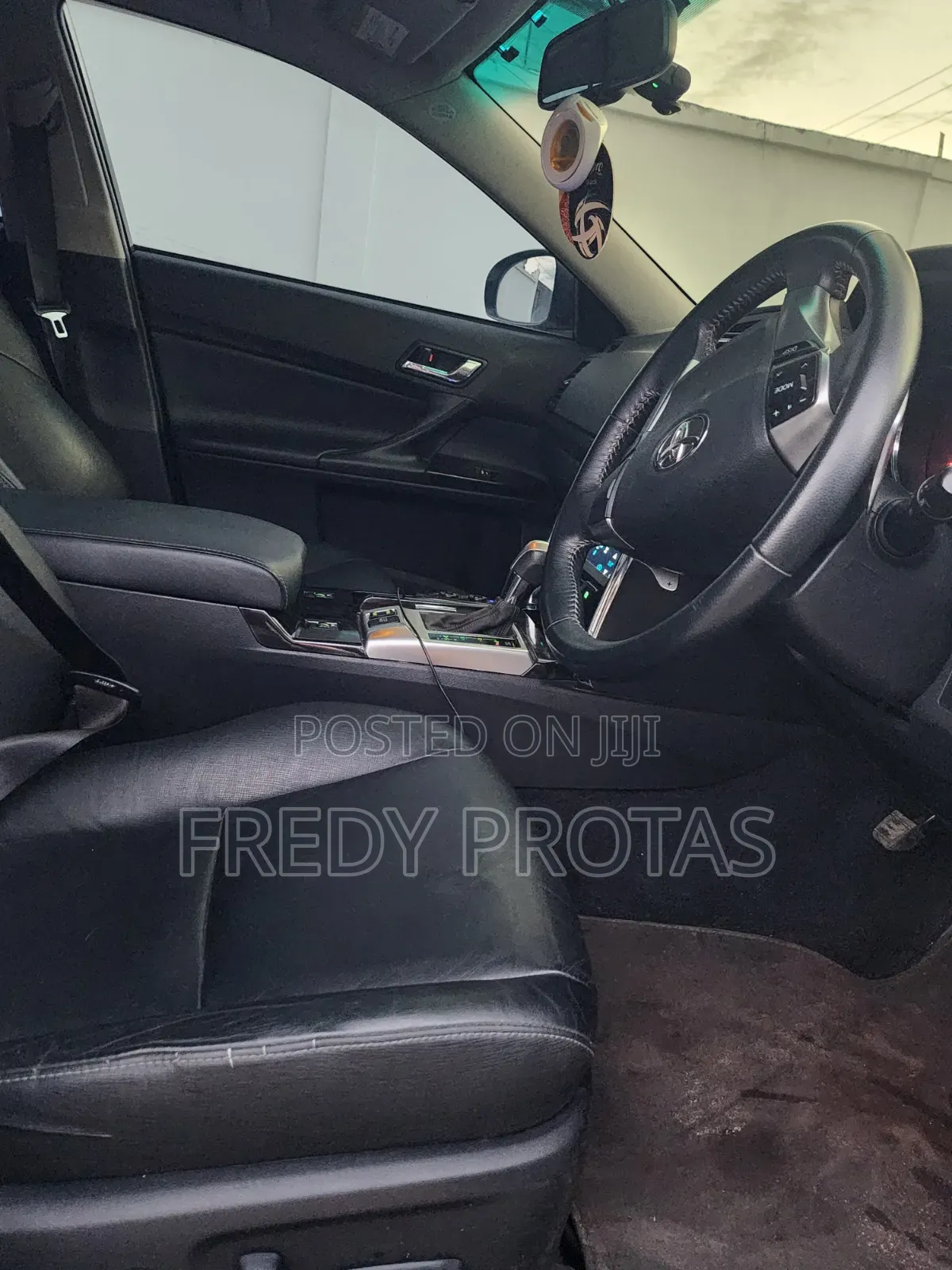 Toyota Mark X 2.5 AWD 2013 White