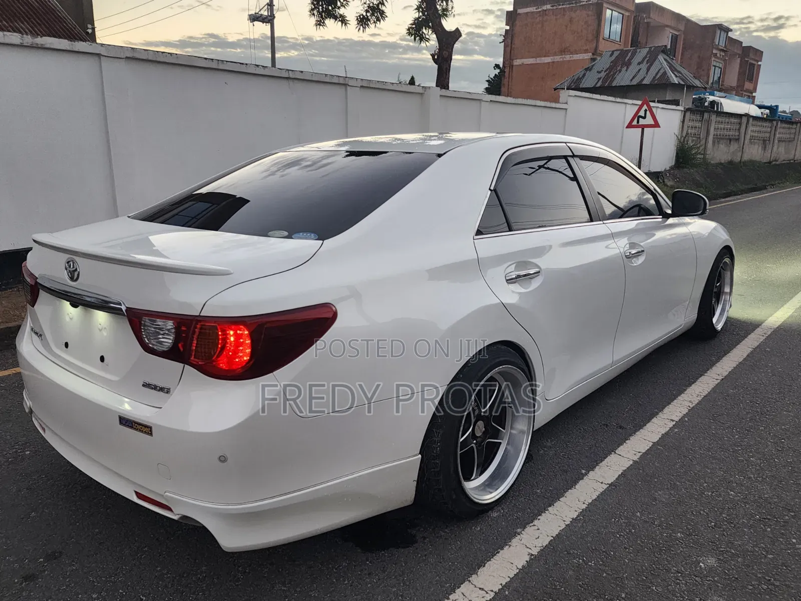 Toyota Mark X 2.5 AWD 2013 White