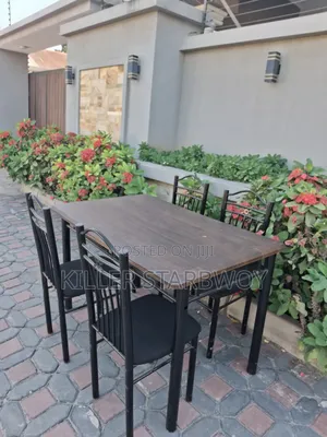 Dining Table Ya Viti 4
