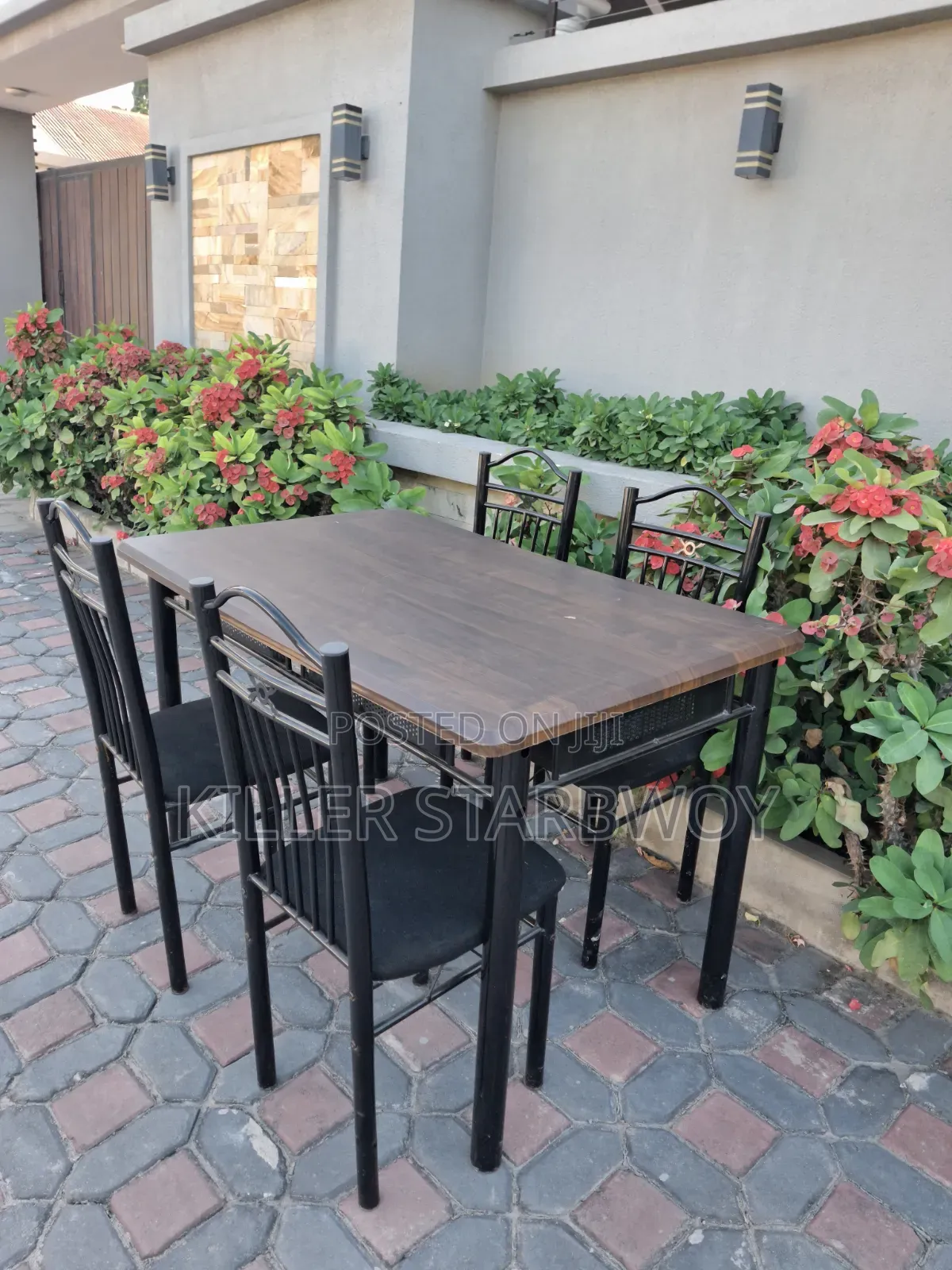Dining Table Ya Viti 4