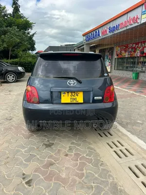 Toyota IST 2004 Black