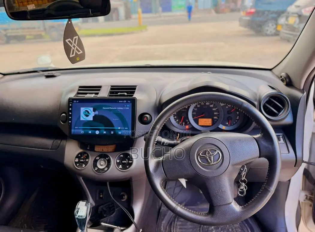 Toyota RAV4 2007 White